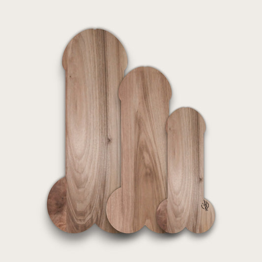 Planches à découper en noyer personnalisables, en forme de bite, idéales pour vos apéritifs entre amis et en cadeau EVG / EVJF