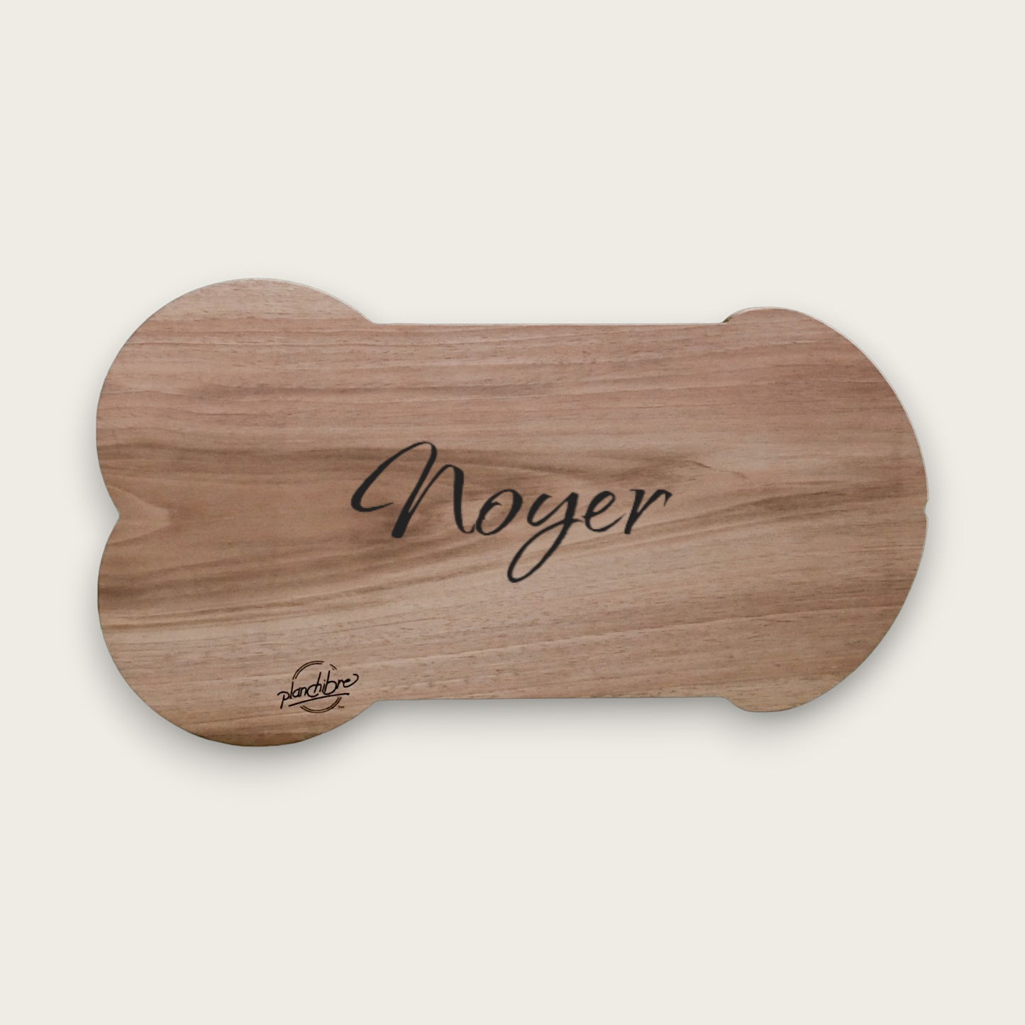 Planche à découper dodue zizi en noyer personnalisable, en forme de bite, idéale pour vos apéritifs entre amis et en cadeau EVG / EVJF